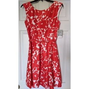 NWT Danny and Nicole fit and flare sleeveless floral above-knee dress